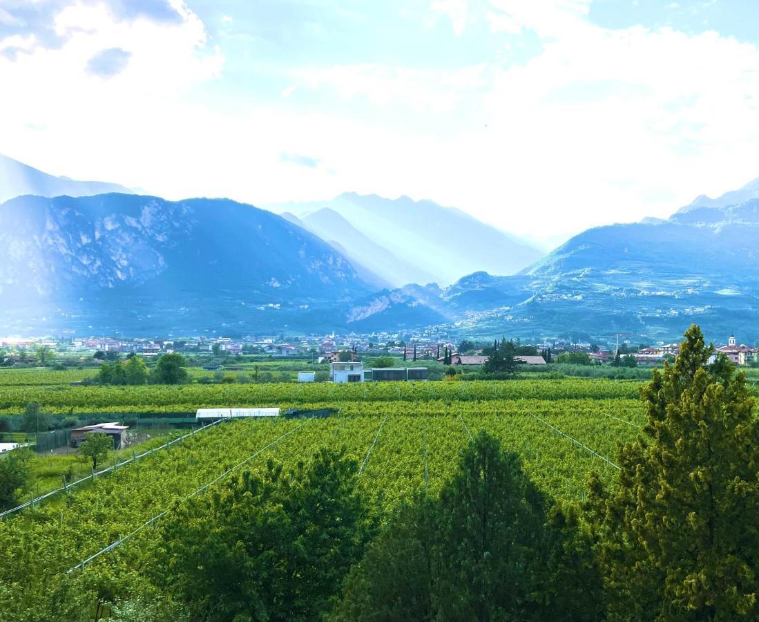G-House Modernes Apartment Mit Tollem Ausblick Riva del Garda Kültér fotó