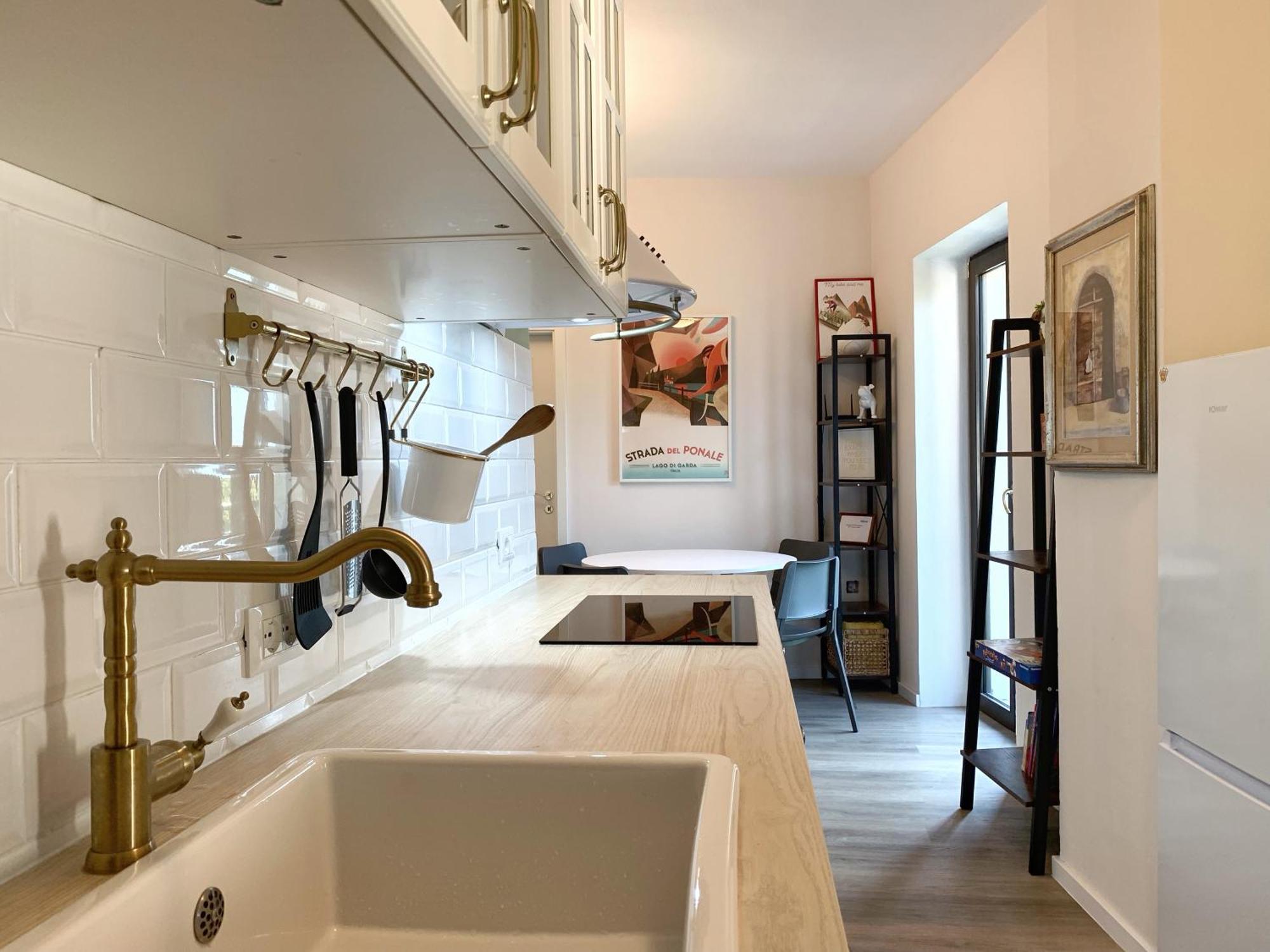 G-House Modernes Apartment Mit Tollem Ausblick Riva del Garda Kültér fotó